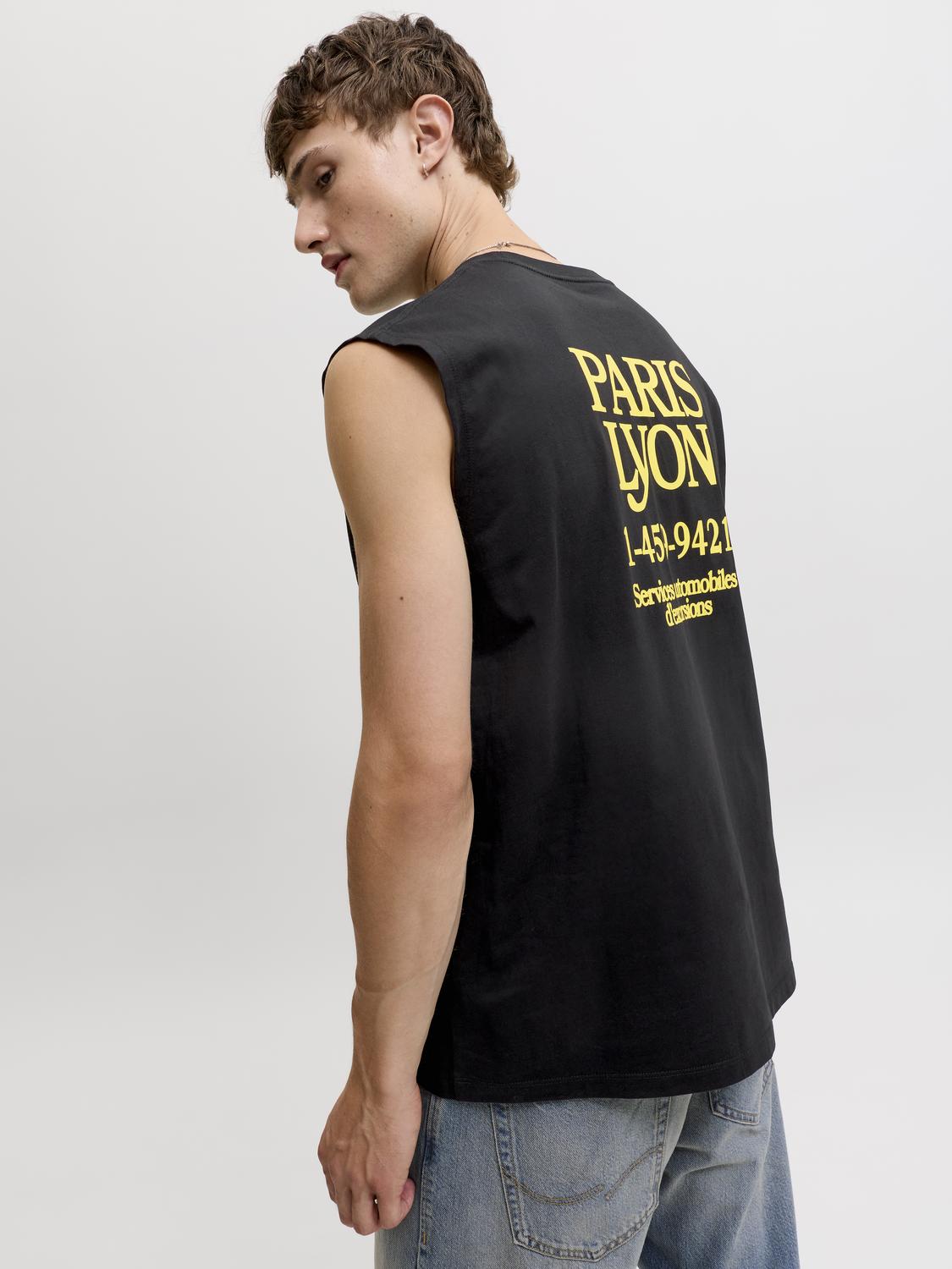 model_shot-creative